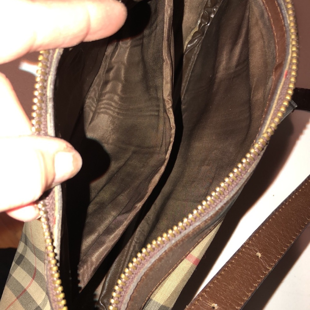 Burberry classic Nova print shoulder bag brown leather detail - Picture 5 of 15